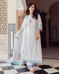 Vista White Embroidered Doria Suit Set