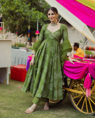 Katha Green Bandhani Chanderi Suit Set