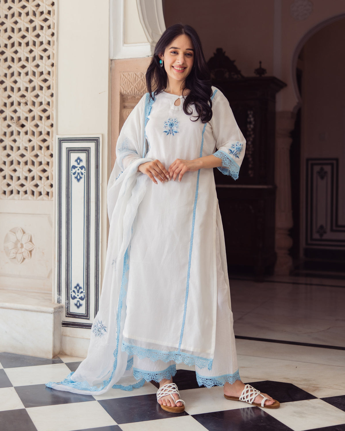 Vista White Embroidered Doria Suit Set