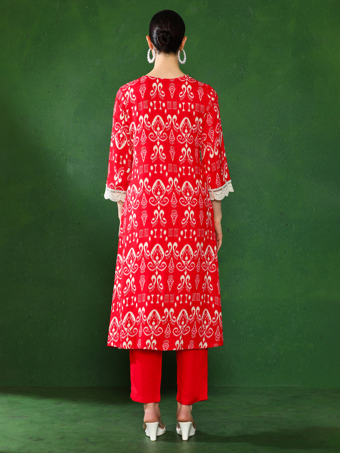 Floral Embroidered Straight Kurta & Trousers Sets